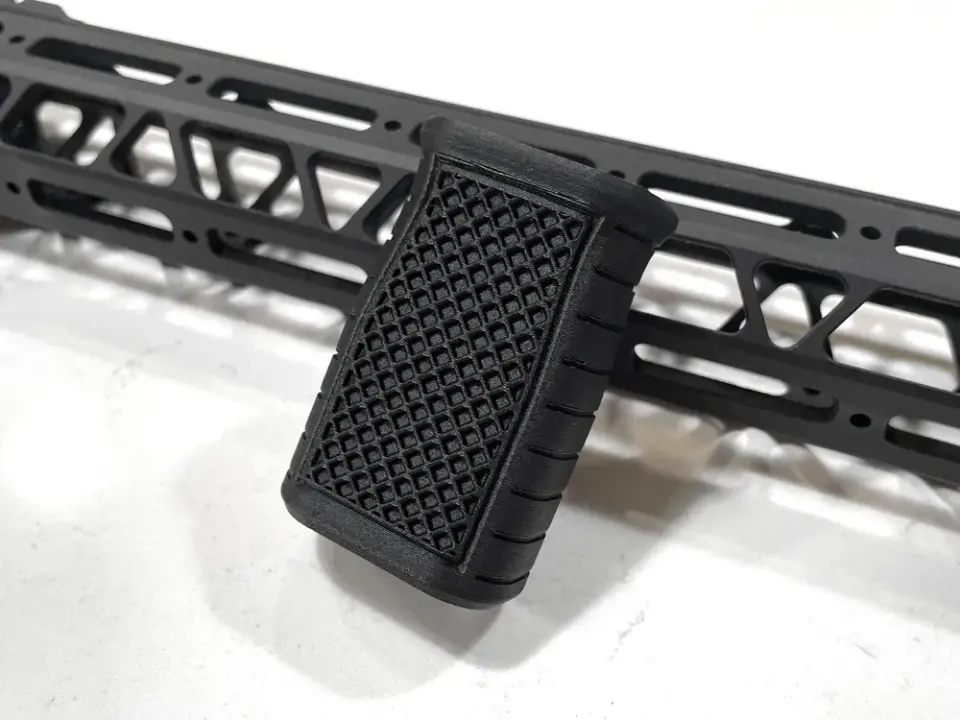 PICATINNY SHORT VERTICAL GRIP (3D)