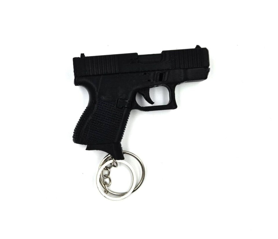 KEY CHAIN D.